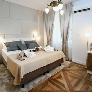 garden-luxury-room.splithotels.org/